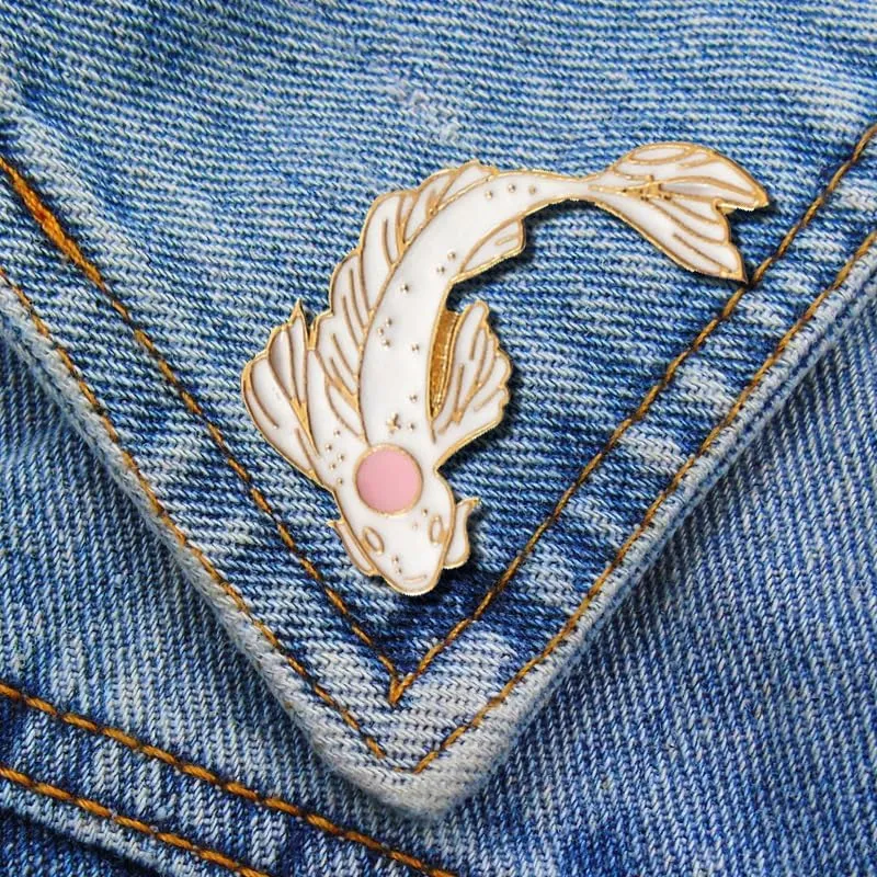 2Pcs coadipress Lovely Fish Brooch Enamel Lapel Brooches Pin Set Cute Cartoon Koi Fish Pins for DIY Backpacks Clothes Bags Jackets Hat Jewelry Accessories Gift