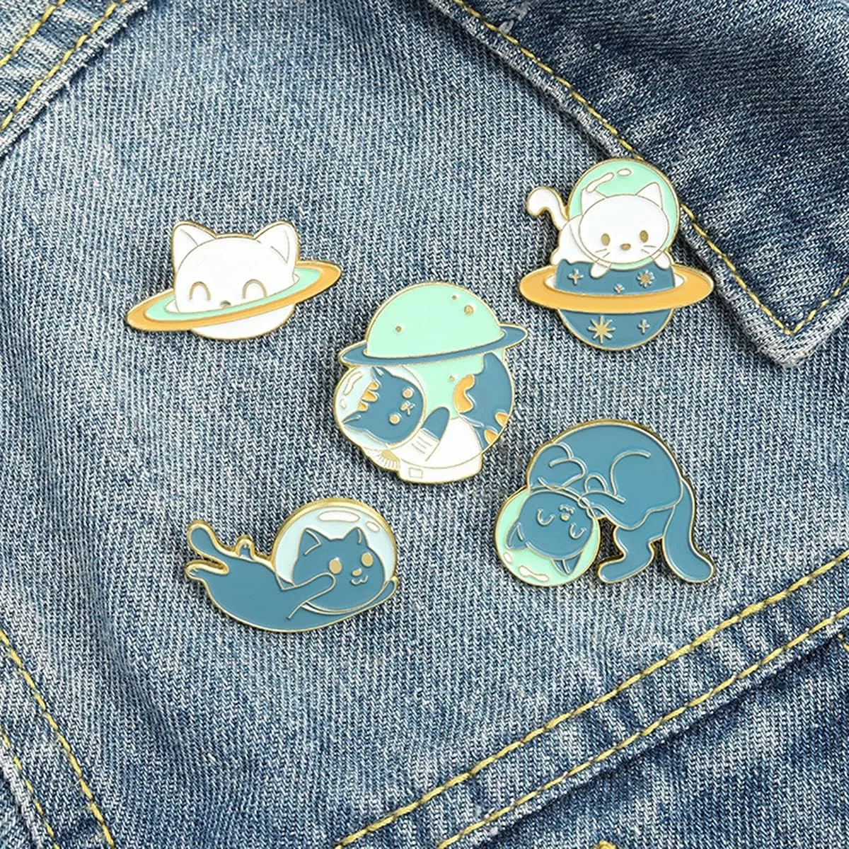 5Pcs Cute Cat Enamel Brooch Pins for Women Girls Cartoon Animal Enamel Pin Set for Kids Novelty Cat Lapel Pin for Clothes Backpacks Hats Badges Bags