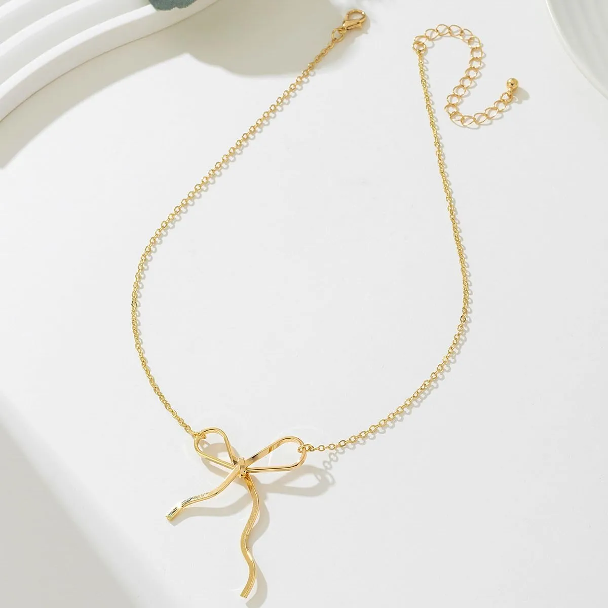 Bow Necklace for Women Gold Necklace Gold Bow Pendant Necklace Dainty Jewelry for Her
