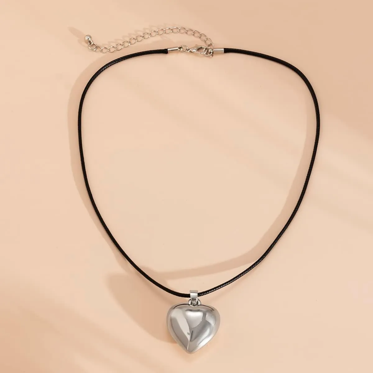 Chunky Puffy Heart Choker Necklace - Big Heart Pendant Adjustable Velvet Chain Heart Necklaces for Women Y2K Trendy Jewelry Accessories