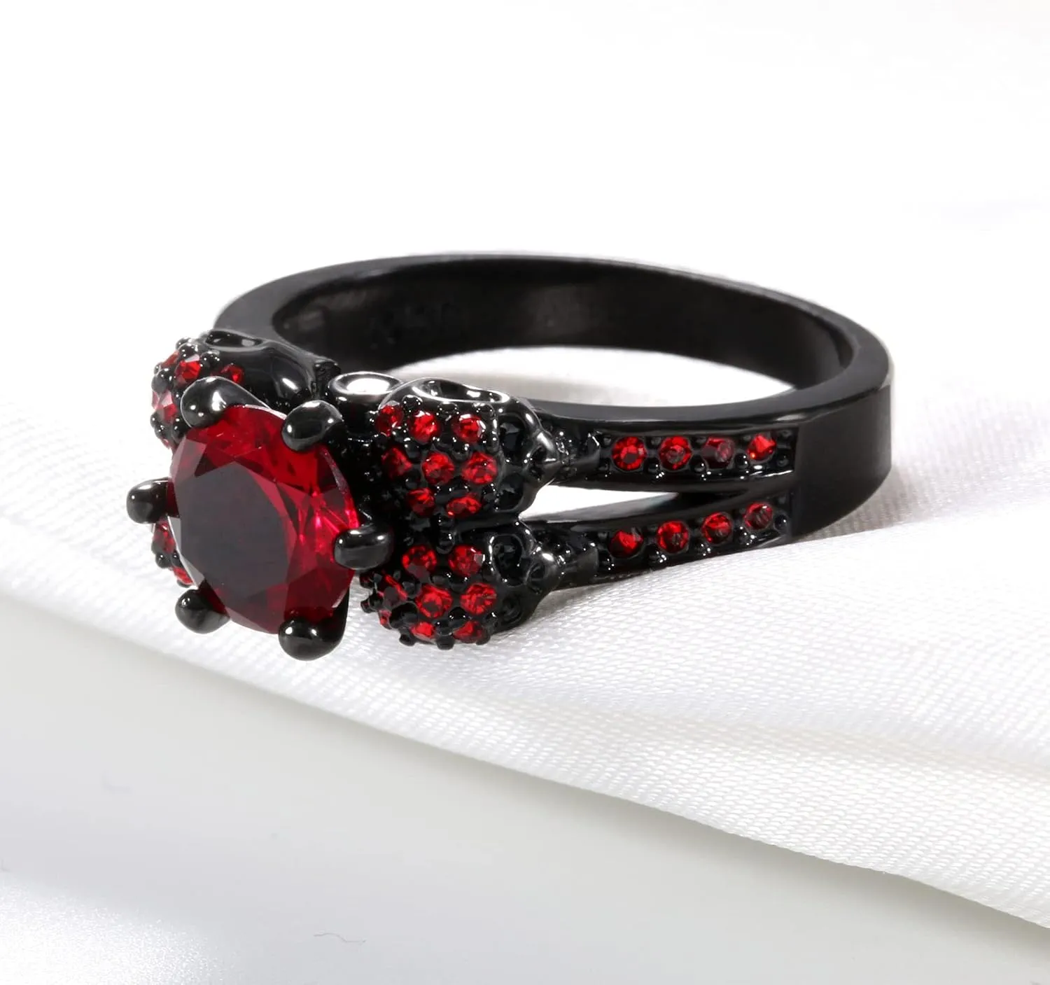 Couple Rings Matching Ring Black Skull Ring Red CZ Womens Wedding Ring Sets Man Wedding Bands