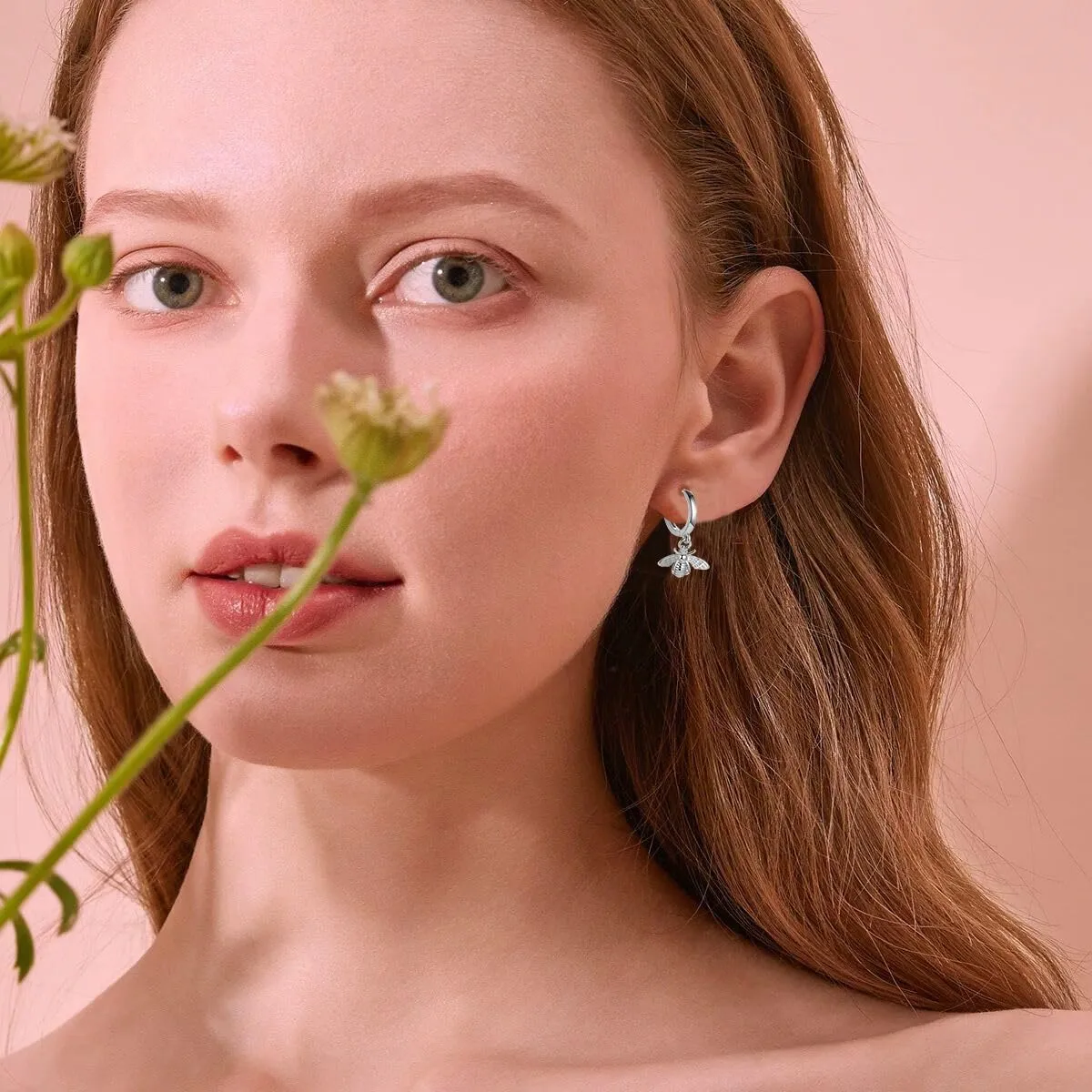 Dangle Honey Bee Small Huggie Hoop Earrings 925 Sterling Silver Cartilage Bumble Bee Drop Dangling Earring Hypoallergenic Pierced Wrap Cuffs Cute Jewelry Gifts for Women Girls Daughter