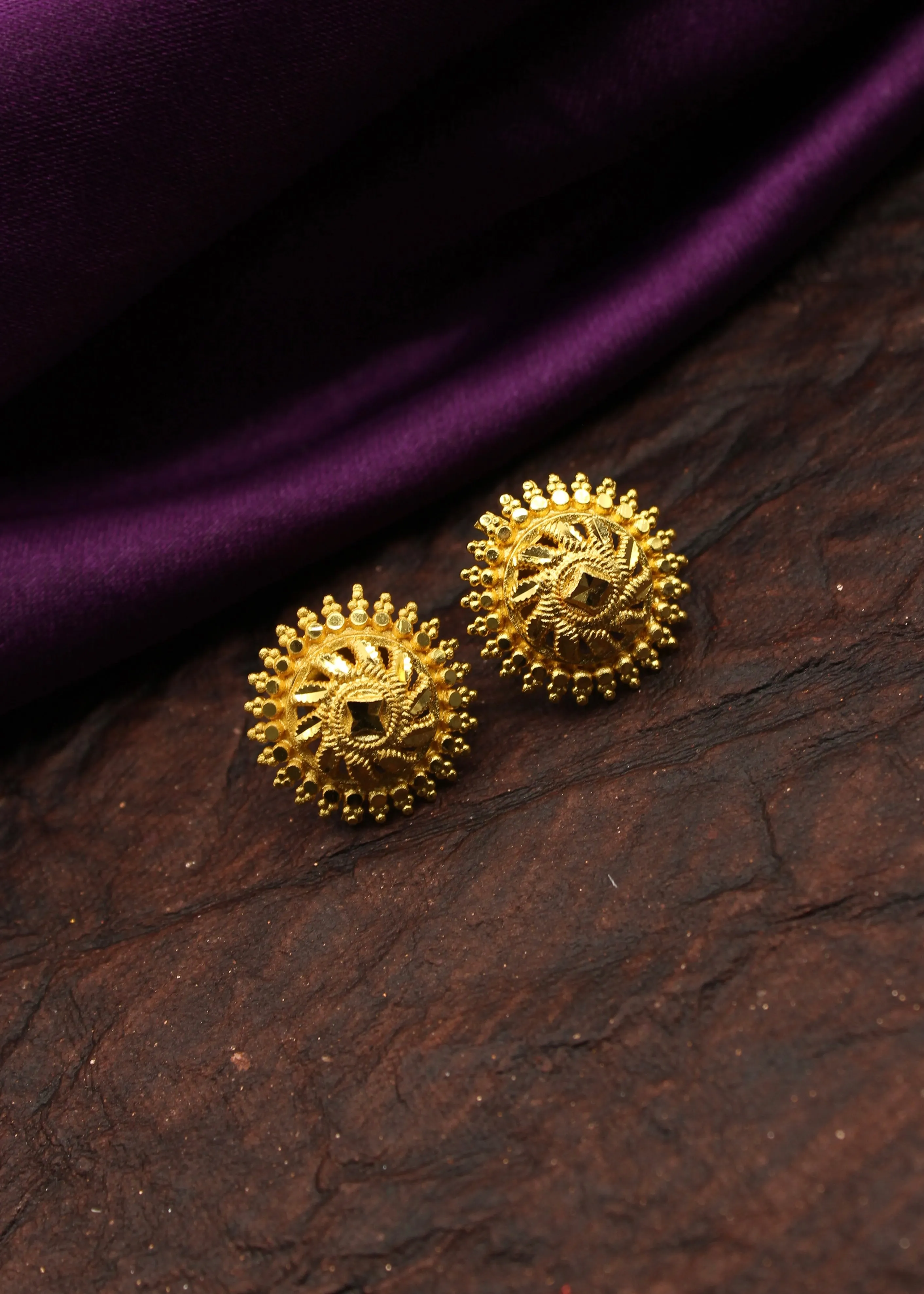 EXQUISITE ANTIQUE TOPS