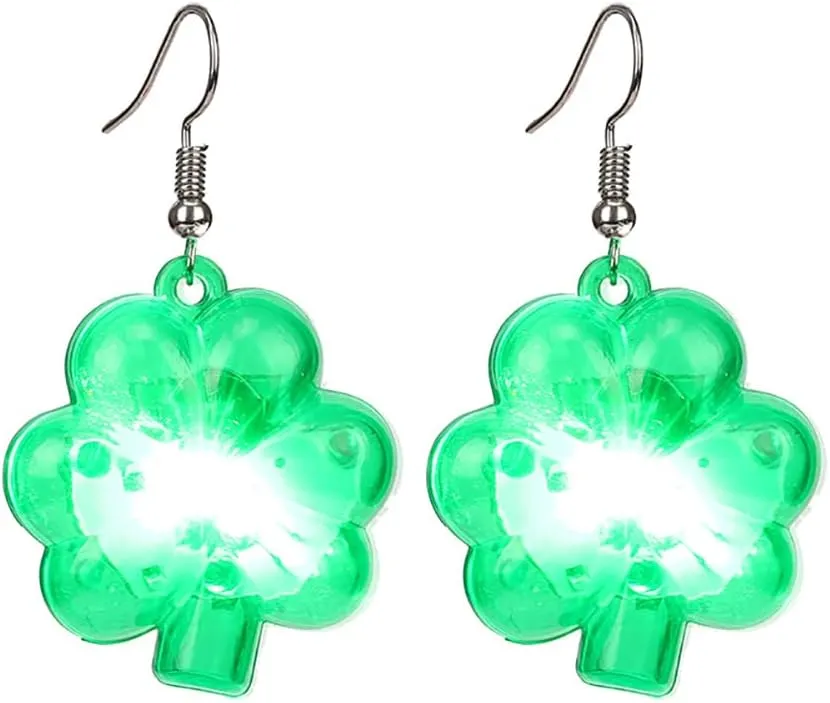 Fashion Lucky Clovers LED Lights Drop Dangle Earrings for Women St Patrick's Day Green Leaf Shamrock Light Up Dangling Hook Hoops Glowing in The Dark Earring Cute Jewelry Gifts