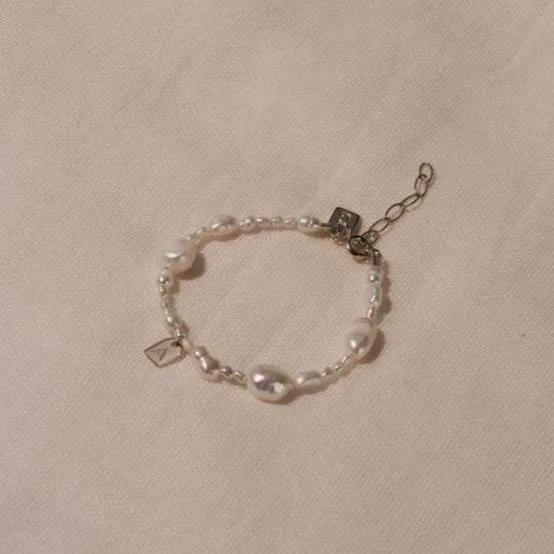 Galore Bracelet Mixed Pearls | Silver petite