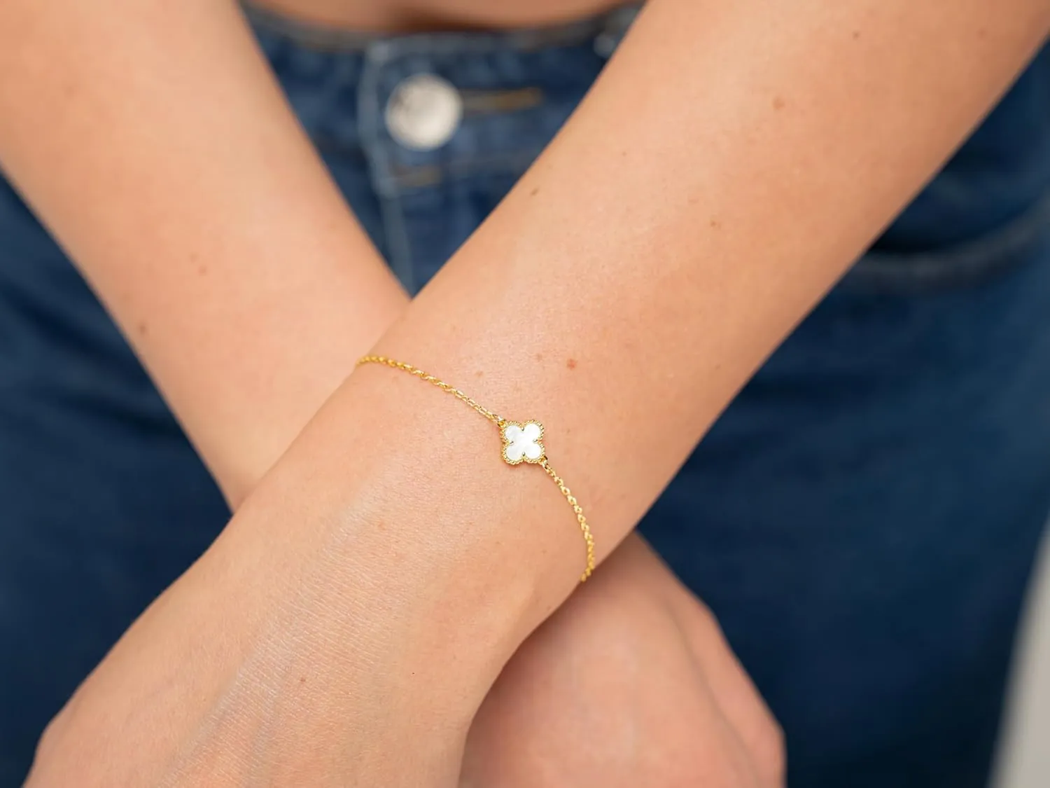 Gift Bracelet Jewelry for Your Daughter | Gifts for Women | Comes With Sentiment Card | Gold/Silver | You Are Loved