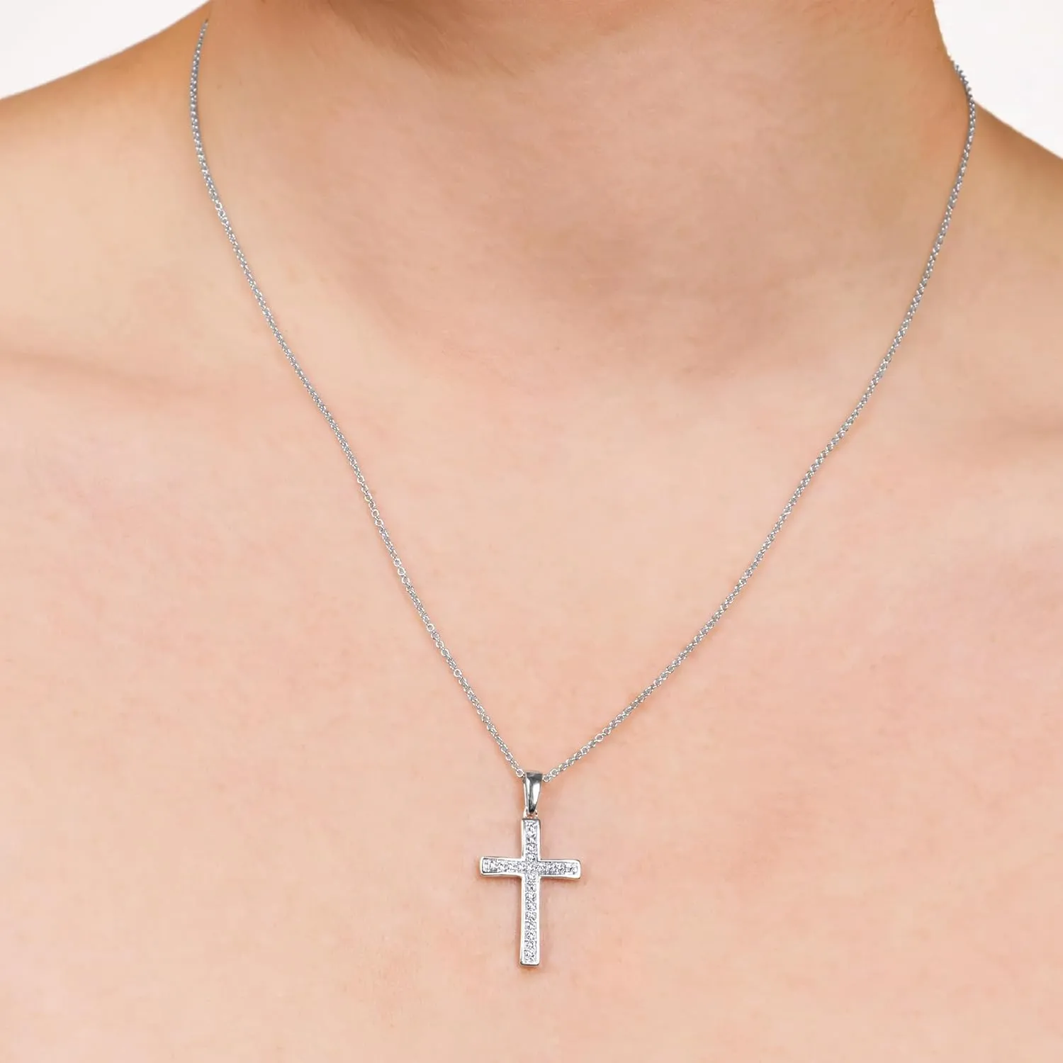 GILDED 1/10 ct. T.W. Lab Grown Diamond (SI1 Clarity, F Color) and Sterling Silver Cross Pendant with an 18 Inch Spring Ring Clasp Cable Chain