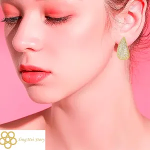 Gold Crystal Chunky Hoop Earrings - Sparkly Rhinestone Teardrop Design with 925 Sterling Silver Posts - Trendy Jewelry for Women, Perfect for Special Occasions (1pair)