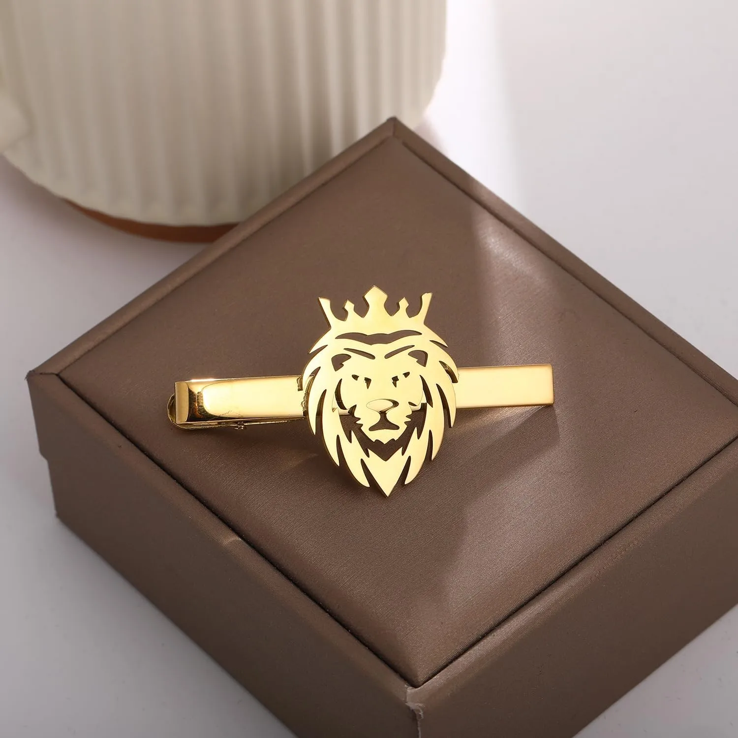 Hip Hop Crown Lion Brooches Stainless Steel Mens Animal Talisman Party Accessories Trendy Wedding Jewelry Badge Pins for Groom