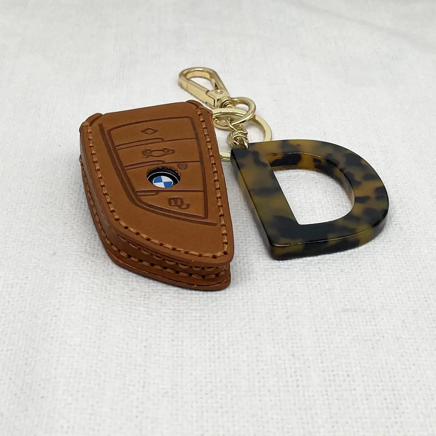 Junyuerly Letter Key Chains Accessories for Women and Girls, Gold Initial Key Ring Acetate Leopard Print Pendant for Car Keys