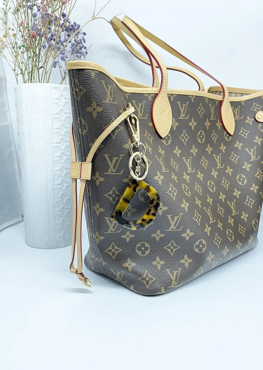 Junyuerly Letter Key Chains Accessories for Women and Girls, Gold Initial Key Ring Acetate Leopard Print Pendant for Car Keys