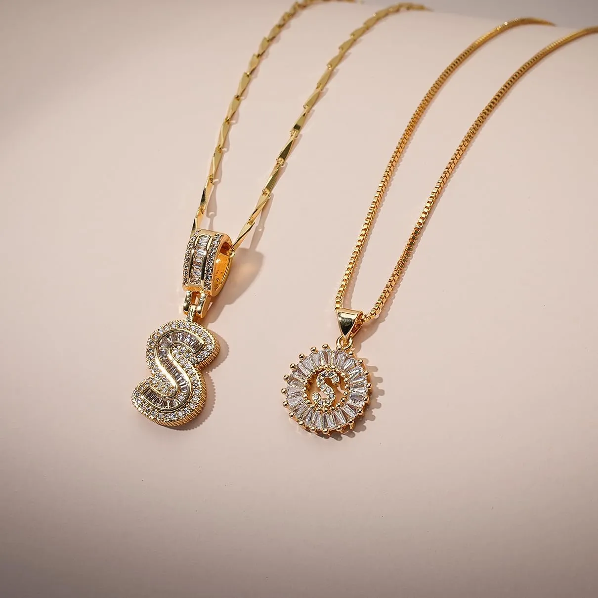 Letter Necklace 14k Gold Plated Bling Dainty Necklaces Trendy Chunky Custom Name Necklace Personalized Round Circle Pendant Zirconia Letters Name Crystal Jewelry Gifts for Women