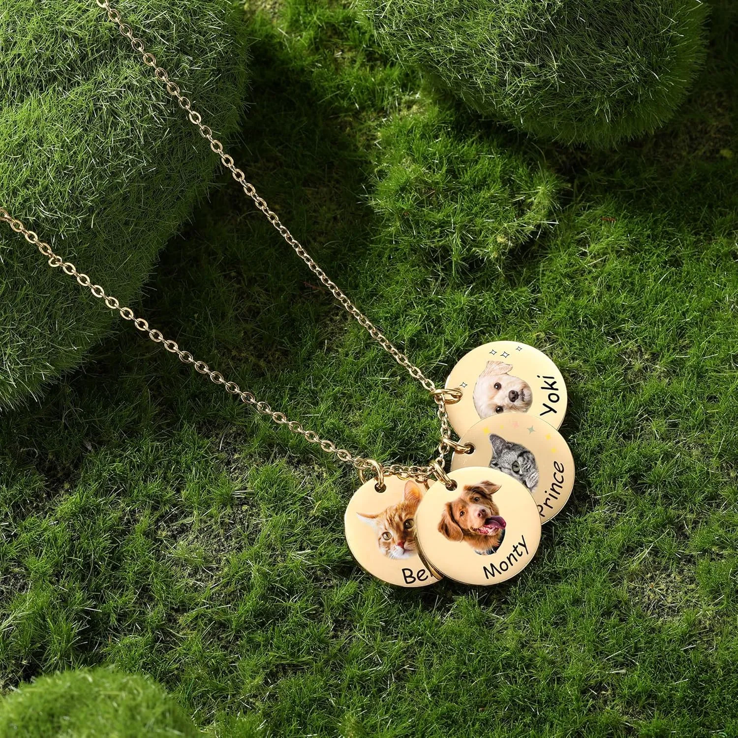 MeMeDIY Personalized Pet Portrait Necklace - Customized Round Disc Photo Text Engraved Necklace for Cat, Dog, Animal Lover - Dog Mom/Dad