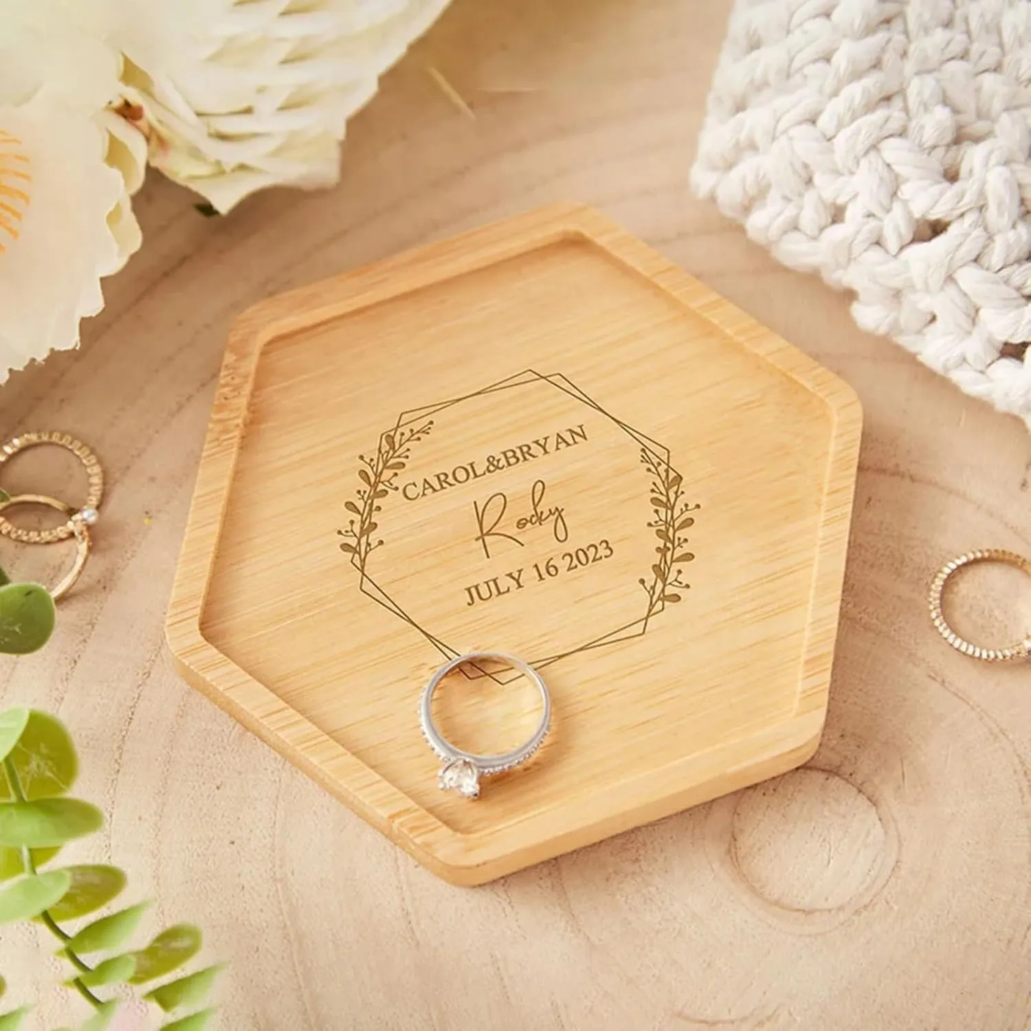 Personalized Wedding Ring Dish Jewelry Dish Tray Custom Wood Initial Ring Holder Engagement Anniversary Birthday Gift for Couple Mr and Mrs Custom Wedding Gift