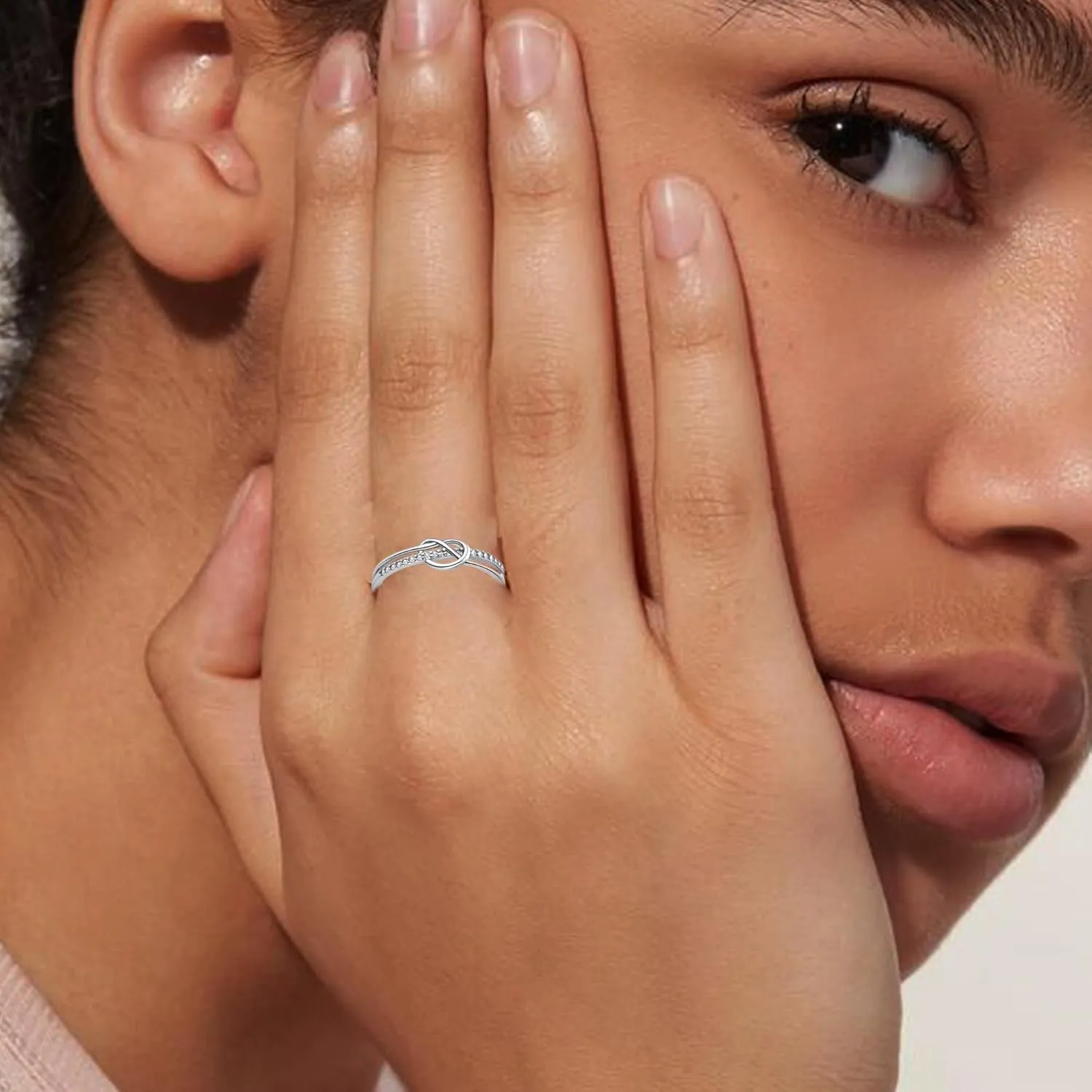 To My Daughter Rings S925 Sterling Silver Cross Ring for Women Cubic Zirconia Sterling Silver Adjustable Ring Christian Pray Cross Thumb Rings With Inspirational Card