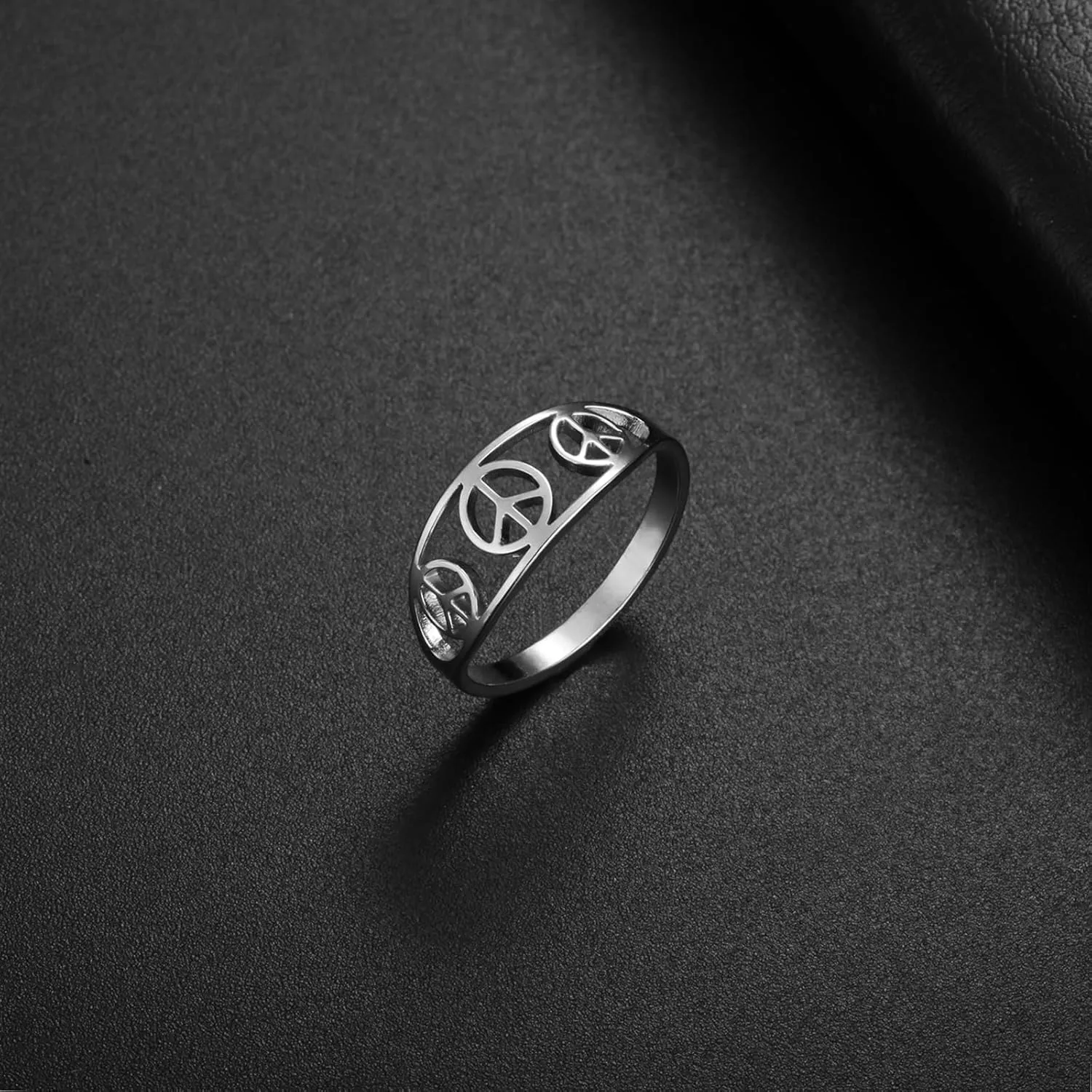 UNIFT Peace Sign Ring for Women Men Stainless Steel Hippie Style World Peace Symbol Ring 1960s 1970s Peace Symbol Jewelry Party Accessories