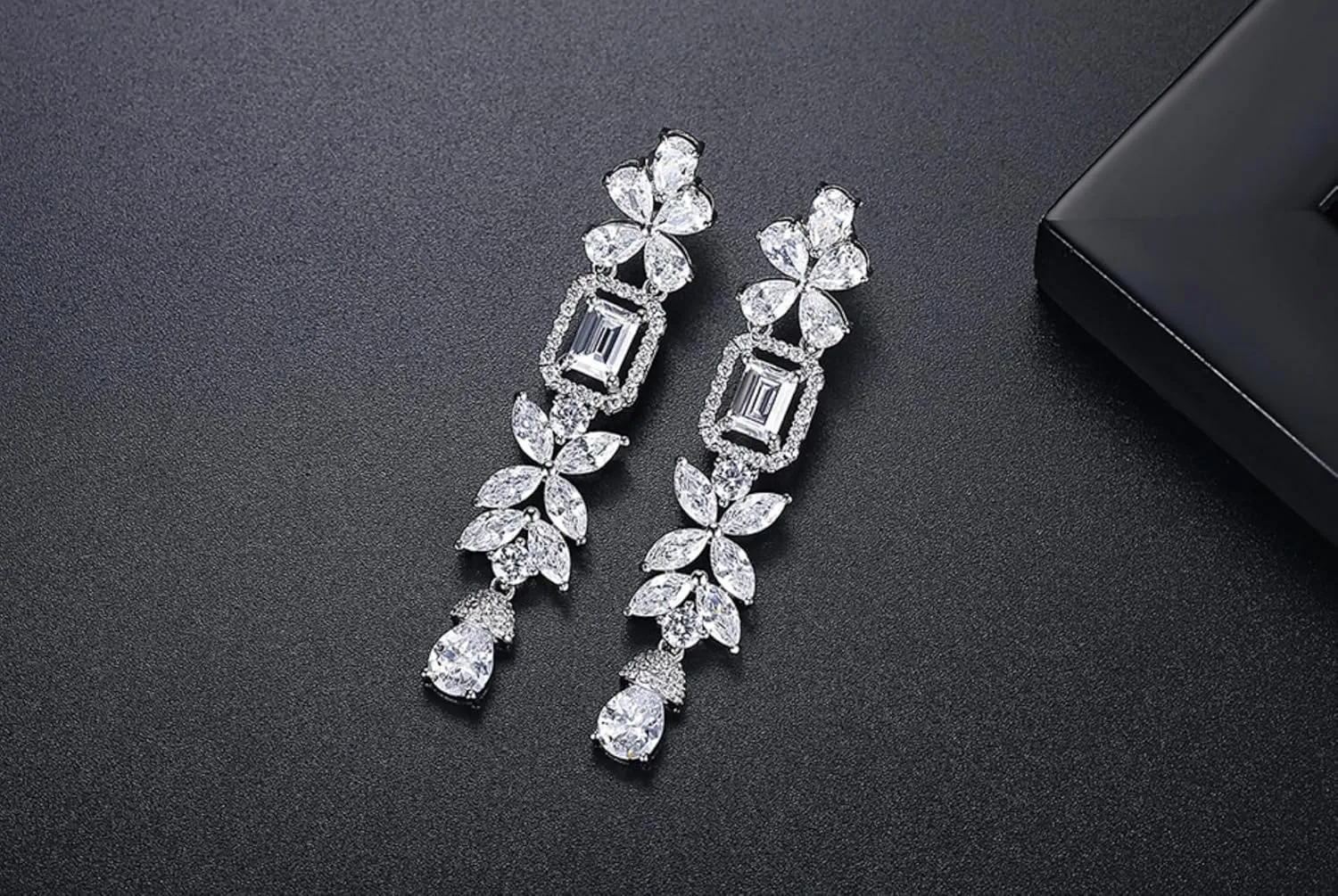 White Gold Plated Rectangle Square Shaped Crystal Wedding Bridal Bridesmaid Clear Cubic Zirconia Stud Dangle Earrings Fashion Jewelry for Adult Women