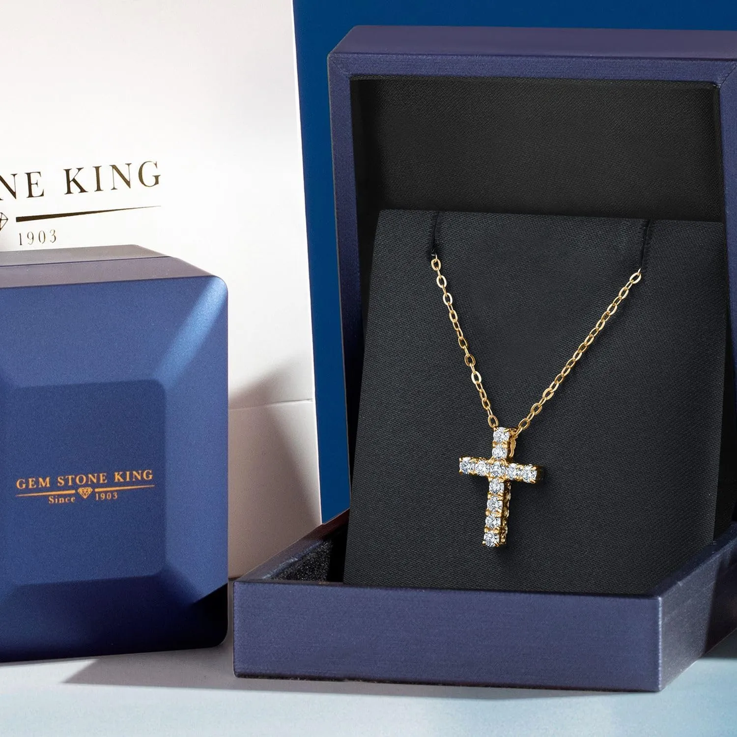 White Lab Grown Diamond Cross Pendant Necklace | 0.50-1.00 Cttw | 925 Sterling Silver | Jesus Christian Religious Crucifix Pendant for Women | DEF Color | VVS-VS Clarity | With 18 Inch Chain